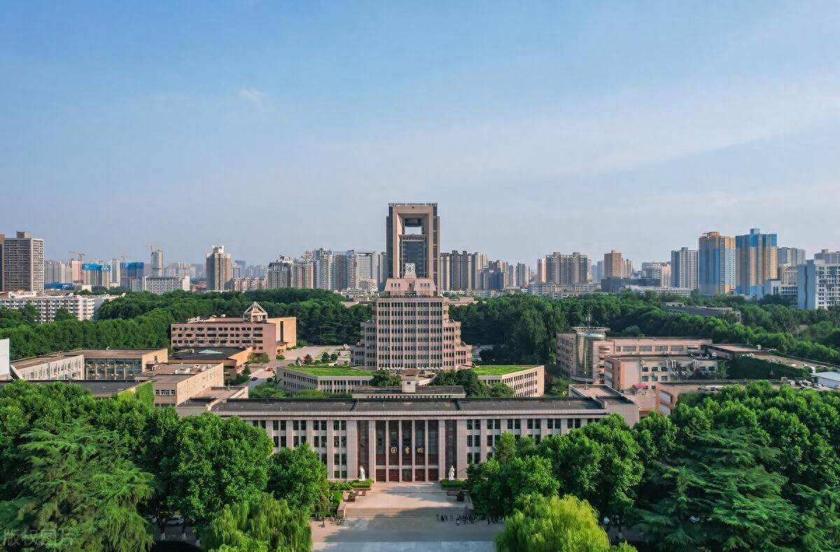 西安交通大学(西安交通大学属于985或者211吗)