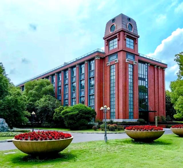 华东理工大学在哪里